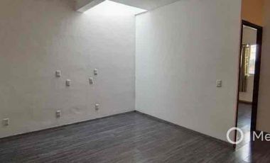 EN VENTA BONITA CASA SOLA EN CUAUTLA