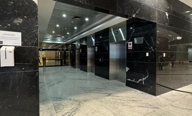 Oficina Implementada de 347 m² en El Derby, Santiago de Surco.