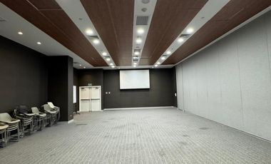 Oficina Implementada de 347 m² en El Derby, Santiago de Surco.