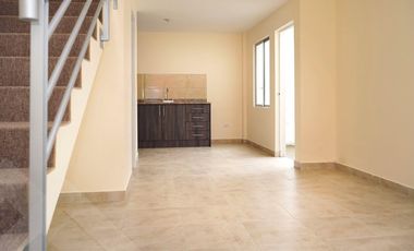 CASA EN VENTA CARAPUNGO QUITO ECUADOR