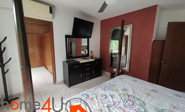 Casa con muebles de lujo, en residencial privado con acceso controlado y vigilancia.