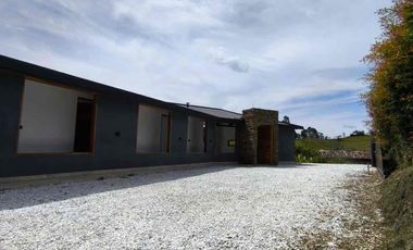 En venta Casa Campestre en El Carmen de Viboral