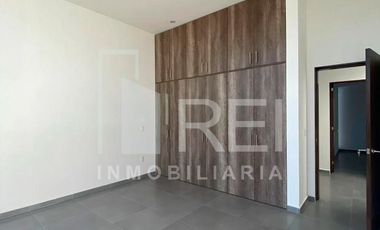 RENTA CASA EN ADAMAR RESIDENCIAL TLAJOMULCO