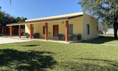 QUINTA EN VENTA EN COLINAS DEL VERGEL, ALLENDE, N.L.