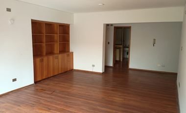 Se arrienda gran departamento central