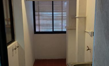 Se arrienda gran departamento central