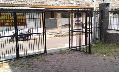 SEWA RUMAH AREA KOMERSIAL SAYAP JALAN CIHAMPELAS/CIPAGANTI BANDUNG