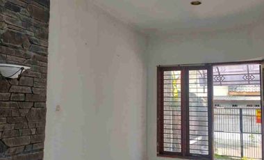SEWA RUMAH AREA KOMERSIAL SAYAP JALAN CIHAMPELAS/CIPAGANTI BANDUNG