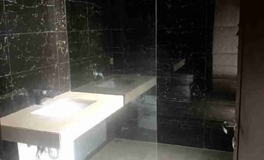 DiJual Cepat / Sewakan Rumah. bagus Dekat Mall Pakuwon Lokasi Graha Natura Surabaya Barat