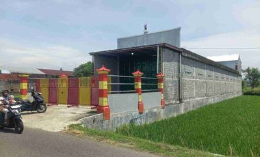 Gudang + Kantor Siap Pakai Di Jl. Parangtritis KM 15