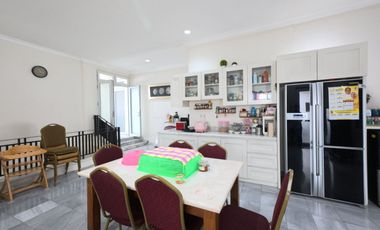 Rumah Kemang Jaksel, Luas Tanah 787 m2, Kolam Renang, Lokasi Strategis