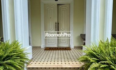 Rumah Mewah Secondary Desain Classic Colonial di Cipete Jakarta Selatan