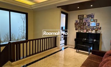 Rumah Mewah Cipete Lokasi Strategis Dekat Kebayoran Baru Jakarta Selatan