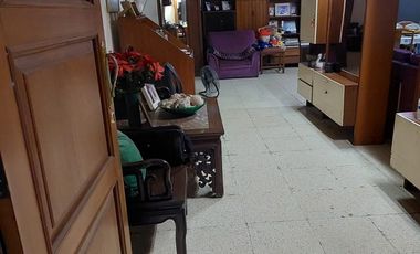 RUMAH LOKASI  STRATEGIS DI JAKARTA SELATAN MURAH HITUNG TANAH SAJA, SHM
