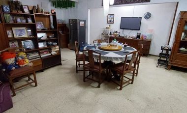 RUMAH LOKASI  STRATEGIS DI JAKARTA SELATAN MURAH HITUNG TANAH SAJA, SHM