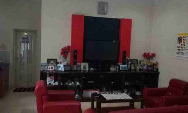 DIJUAL RUMAH 6 KAMAR TIDUR PLUS 1 KOLAM RENANG - DI CIPEDES TASIKMALAYA