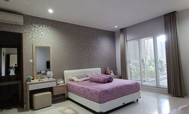 Villa 6 Bedroom Semi Furnished Dijual, Denpasar Barat area