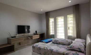 Villa 6 Bedroom Semi Furnished Dijual, Denpasar Barat area