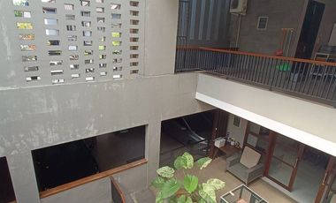 Villa 6 Bedroom Semi Furnished Dijual, Denpasar Barat area