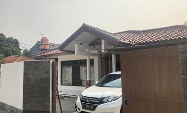 Disewakan Rumah Cipete – 200 meter ke French School, Dekat MRT Cipete, Cocok Hunian & Kantor