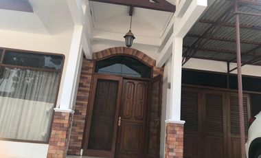 Disewakan Rumah Cipete – 200 meter ke French School, Dekat MRT Cipete, Cocok Hunian & Kantor