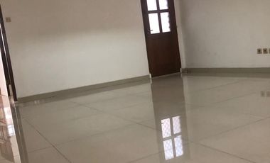 Disewakan Rumah Cipete – 200 meter ke French School, Dekat MRT Cipete, Cocok Hunian & Kantor