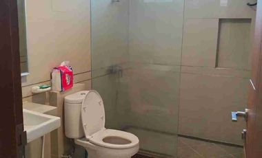 JUAL RUMAH 2 LANTAI SEMI FURNISHED DI SUKAJADI PERMAI