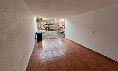 Se vende casa en Col. La Escalera, frente al Instituto Politécnico Nacional, Gustavo A. Madero