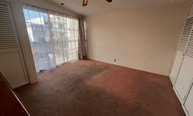 Se vende casa en Col. La Escalera, frente al Instituto Politécnico Nacional, Gustavo A. Madero