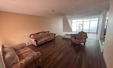 Se vende casa en Col. La Escalera, frente al Instituto Politécnico Nacional, Gustavo A. Madero