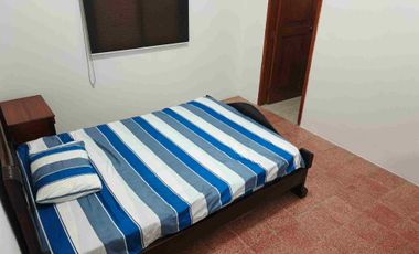 Alquilo casa amoblada de 3 habitaciones en Salinas detrás del hotel Barceló