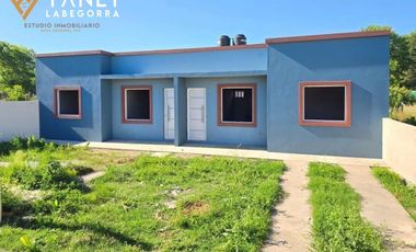 Chalet en Venta Mar del Tuyu 8 Cuadras del Mar Entrega Inmediata