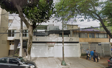 Casa en  Las Moras 817, Colonia Acacias, una zona residencial consolidada con alta plusvalía y excelente conectividad dentro de la alcaldí