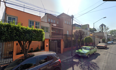 CasaCasa en Remate Bancario – Villa de Cortés, Benito Juárez, CDMX    Propiedad ubicada en Abelardo Carrillo y Gabriel 292, Colonia Villa de Cortés, u