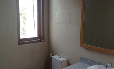 Rumah 2 Lantai Siap Huni Lokasi Strategis Dijual, Denpasar Utara