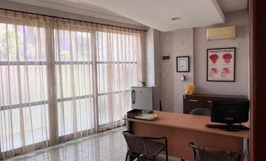 Ruko 3 Lantai di Kawasan Hotel Dijual, Kuta area