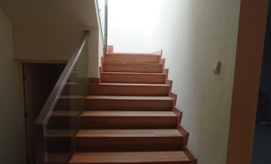 Dijual dan disewakan rumah Full Stainless dan kaca di Golf Lake uk 8x20