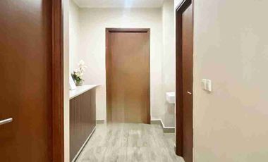 Disewakan Apartemen Sahid Sudirman – 2BR Mid Floor, Lokasi CBD!