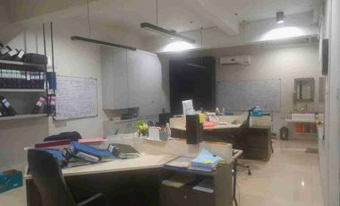 Ruko Strategis Villa Gading Indah 4 Lantai, Hadap Timur