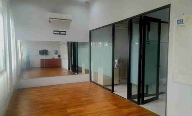 Ruko Strategis Villa Gading Indah 4 Lantai, Hadap Timur