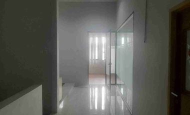 Ruko Strategis Villa Gading Indah 4 Lantai, Hadap Timur