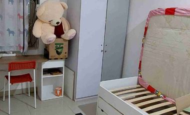 rumah disewakan di semanan 1 lt carport 2 depan taman furnish siap huni