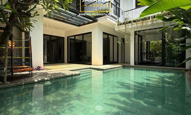 Fully Furnished Luxury Resort-Style Residence for Sale in Exclusive Cipete