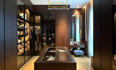 Fully Furnished Luxury Resort-Style Residence for Sale in Exclusive Cipete