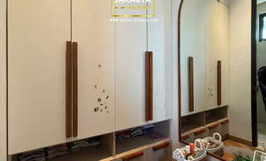 Fully Furnished Luxury Resort-Style Residence for Sale in Exclusive Cipete