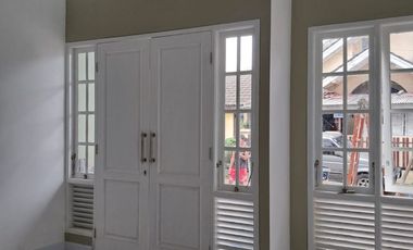 jual rumah rapi siap huni Griya loka BSD high ceiling