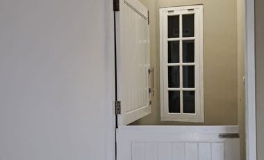 jual rumah rapi siap huni Griya loka BSD high ceiling