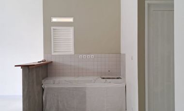 jual rumah rapi siap huni Griya loka BSD high ceiling