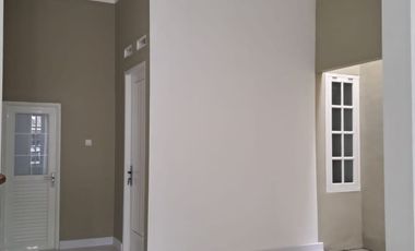 jual rumah rapi siap huni Griya loka BSD high ceiling