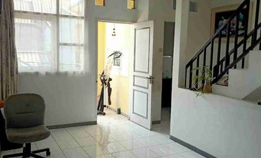 rumah 2 lantai komplek pondok mutiara cimahi jalan kaki ke pemkot